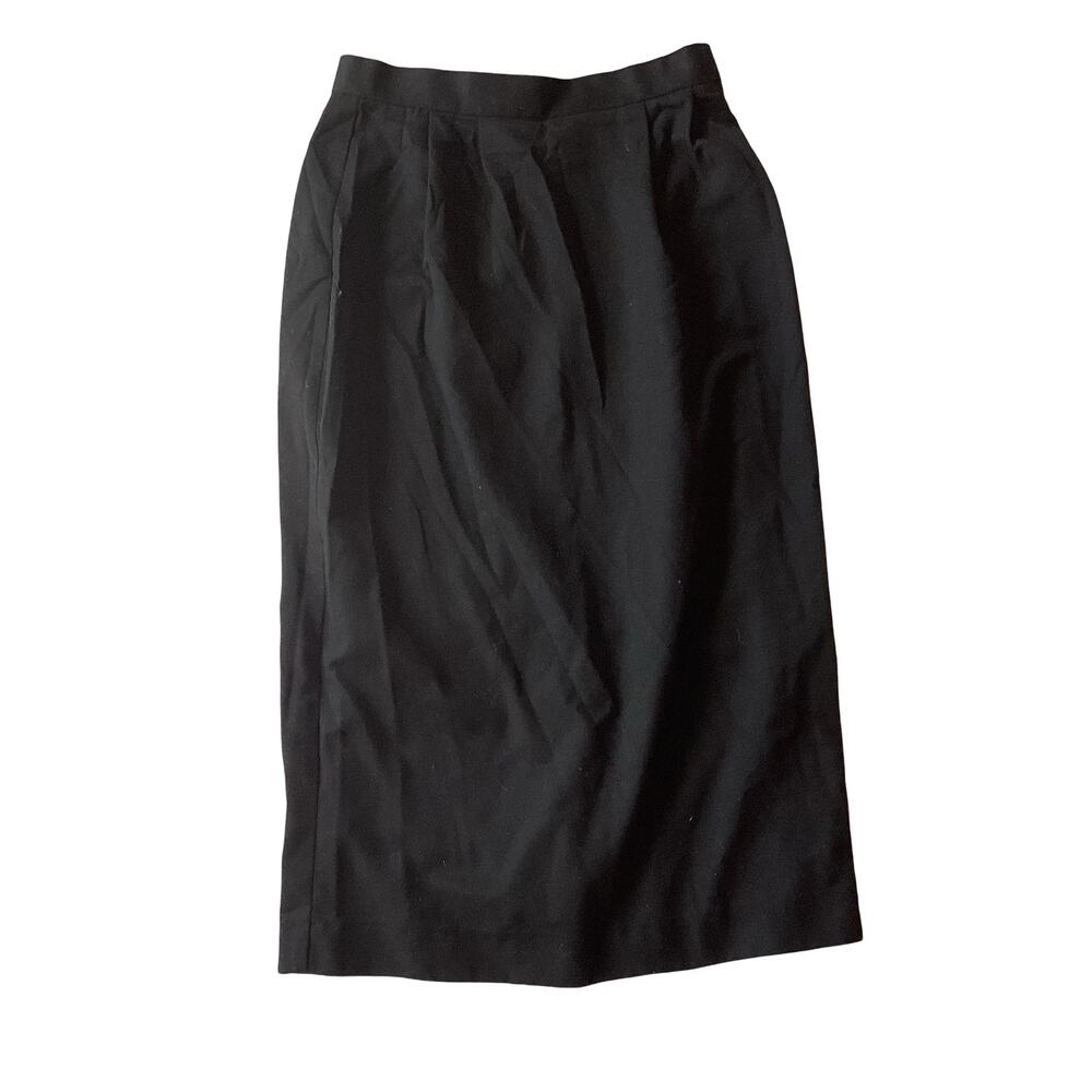 Leslie Lucks Pencil Skirt